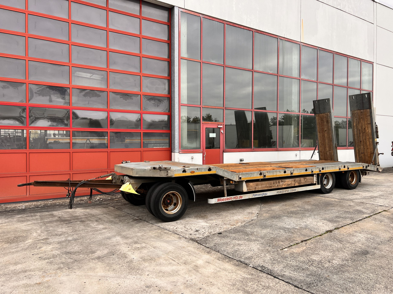 Möslein TF3 Schwebheim  3 Achs Tiefladeranhänger - Низкорамный прицеп: фото 5 Möslein TF3 Schwebheim  3 Achs Tiefladeranhänger - Низкорамный прицеп: фото 5