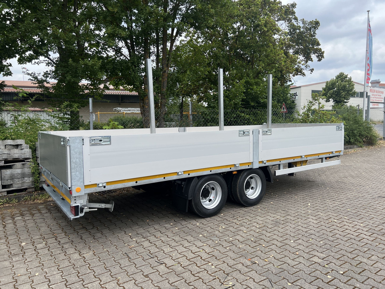 Möslein THT 14,4 G 7,20 L 14,4 t Tandem- Pritschenanhänger- Tieflader - Прицеп бортовой/ Платформа: фото 4 Möslein THT 14,4 G 7,20 L 14,4 t Tandem- Pritschenanhänger- Tieflader - Прицеп бортовой/ Платформа: фото 4