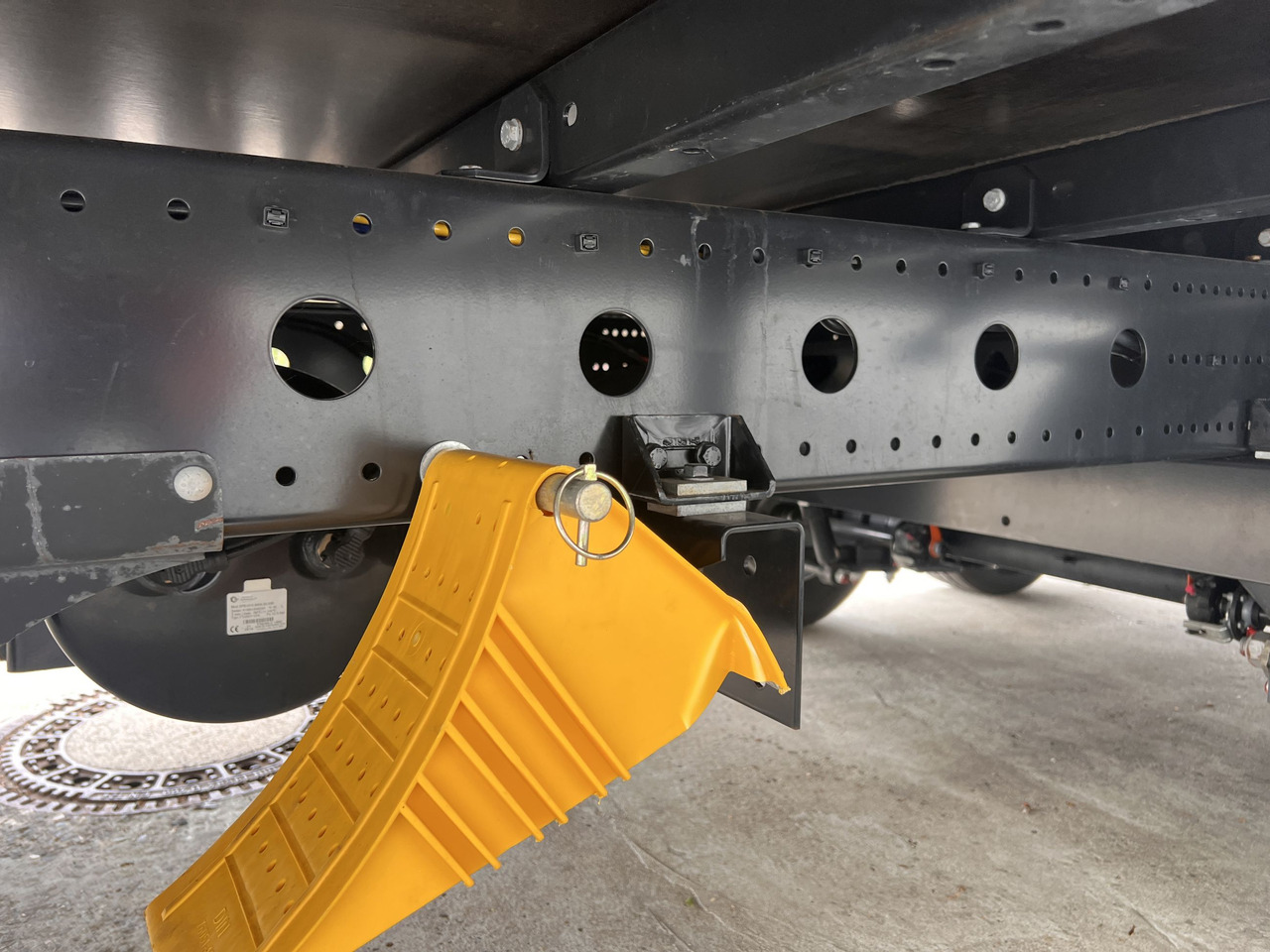 Тентованный прицеп Möslein TPS 105 D-L Planenanhänger, Ladebordwand + Durchladbar neuwertig: фото 9 Тентованный прицеп Möslein TPS 105 D-L Planenanhänger, Ladebordwand + Durchladbar neuwertig: фото 9