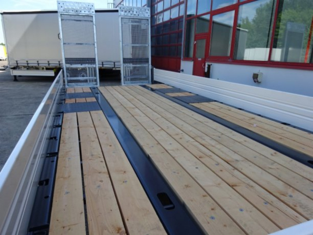 Möslein TTT 11-6,2 BR Weiß Tandemtieflader mit breiten RampenNeufahrzeug - Низкорамный прицеп: фото 4 Möslein TTT 11-6,2 BR Weiß Tandemtieflader mit breiten RampenNeufahrzeug - Низкорамный прицеп: фото 4