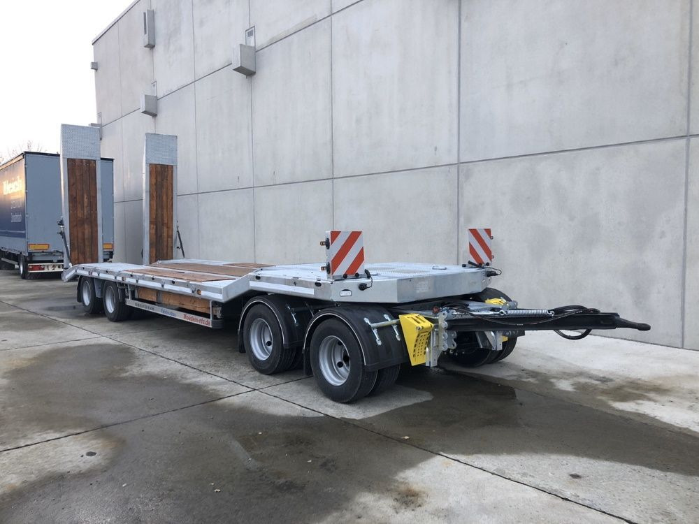Низкорамный прицеп Möslein  neuer 4 Achs Tieflader hydraulischen Rampen: фото 14