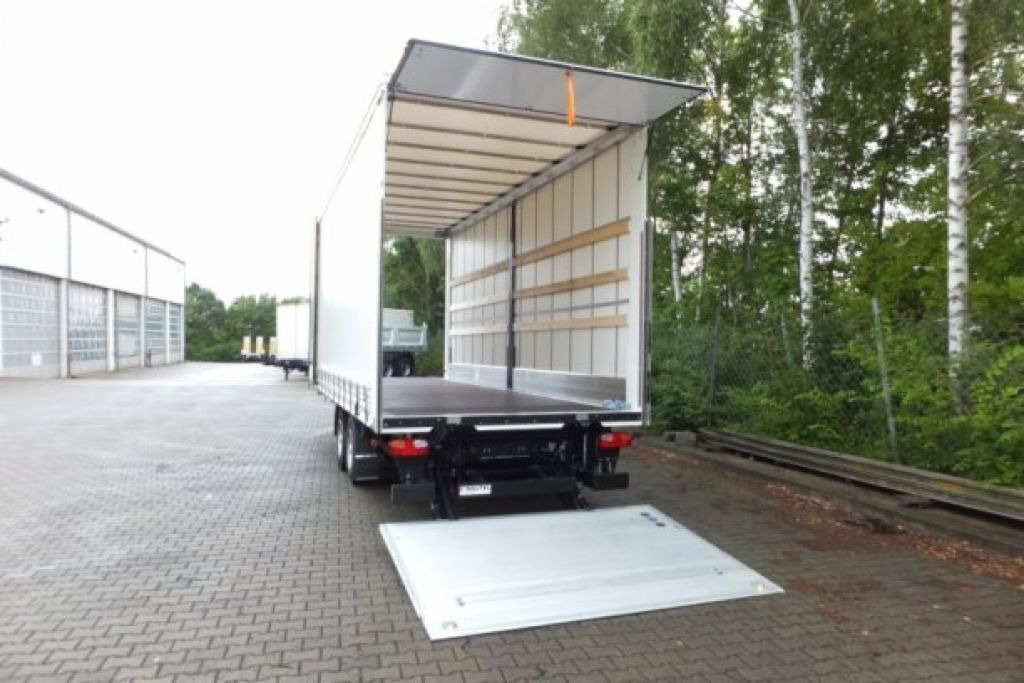 Möslein neuer Planenanhänger, Ladebordwand + Durchladba - Тентованный прицеп: фото 4 Möslein neuer Planenanhänger, Ladebordwand + Durchladba - Тентованный прицеп: фото 4