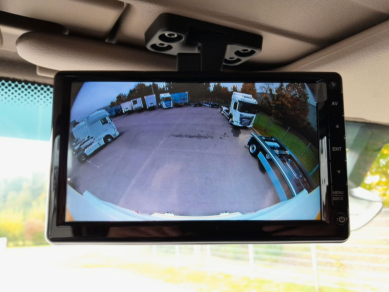 Грузовик с закрытым кузовом DAF FA XB 230 12t: фото 21 Грузовик с закрытым кузовом DAF FA XB 230 12t: фото 21