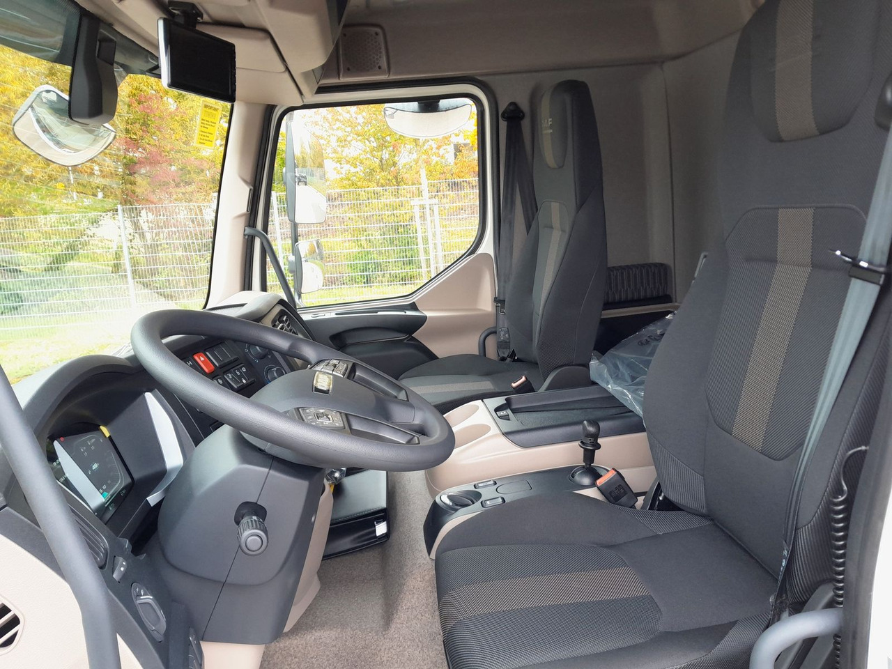 Грузовик с закрытым кузовом DAF FA XB 230 12t: фото 19 Грузовик с закрытым кузовом DAF FA XB 230 12t: фото 19