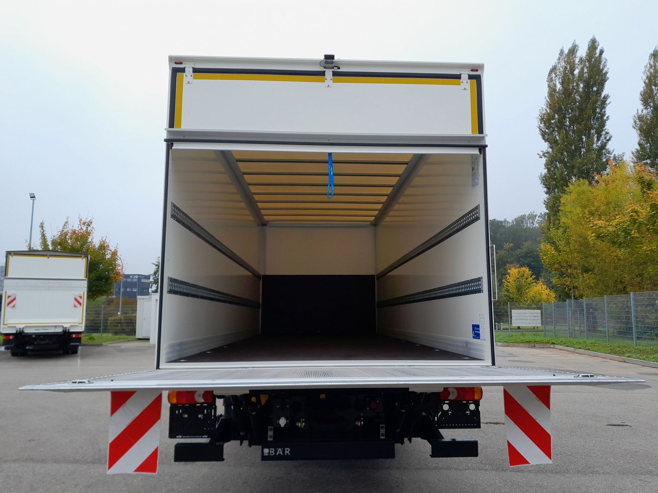 Грузовик с закрытым кузовом DAF FA XB 230 12t: фото 9 Грузовик с закрытым кузовом DAF FA XB 230 12t: фото 9