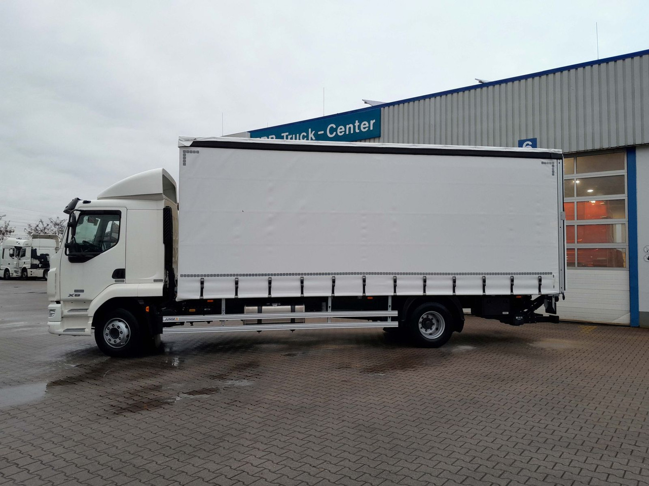 DAF FA XB 290 16t Junge Curtainsider - Тентованный грузовик: фото 4 DAF FA XB 290 16t Junge Curtainsider - Тентованный грузовик: фото 4