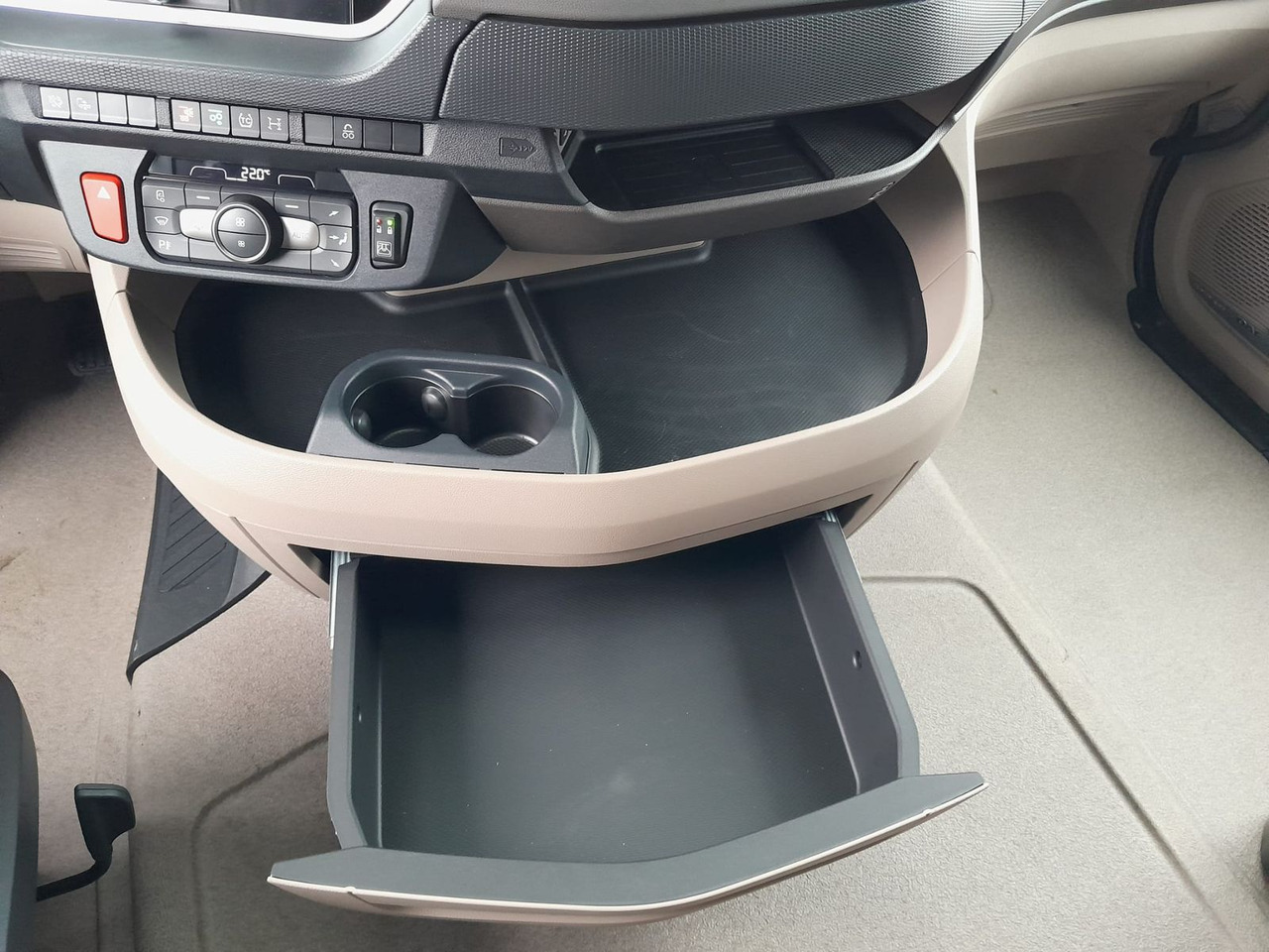 Грузовик-контейнеровоз/ Сменный кузов DAF FAN XG 480 BDF 1120-1320 Multi: фото 19 Грузовик-контейнеровоз/ Сменный кузов DAF FAN XG 480 BDF 1120-1320 Multi: фото 19