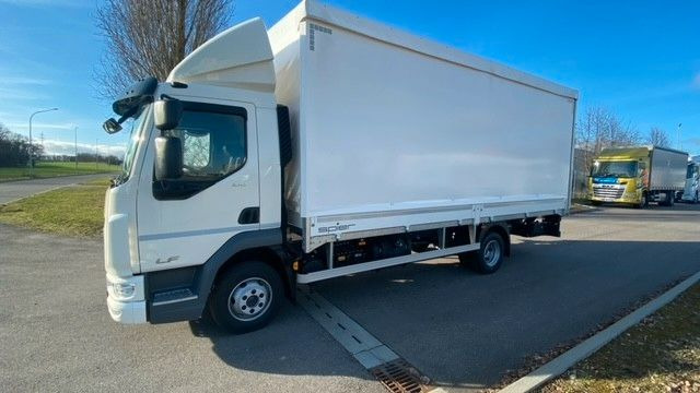 DAF LF 210 7,49t Pritsche Plane LBW - Тентованный фургон: фото 1 DAF LF 210 7,49t Pritsche Plane LBW - Тентованный фургон: фото 1
