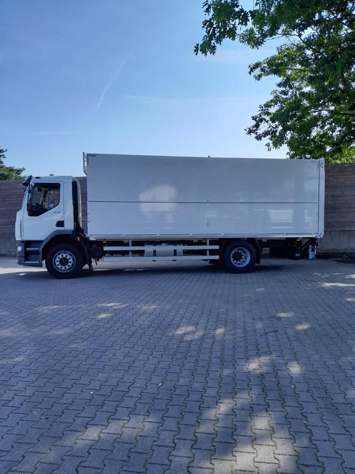 DAF XB 310 FA 18t Getränkeaufbau DAF XB 310 FA 18t Getränkeaufbau - Грузовик для перевозки напитков: фото 3 DAF XB 310 FA 18t Getränkeaufbau DAF XB 310 FA 18t Getränkeaufbau - Грузовик для перевозки напитков: фото 3