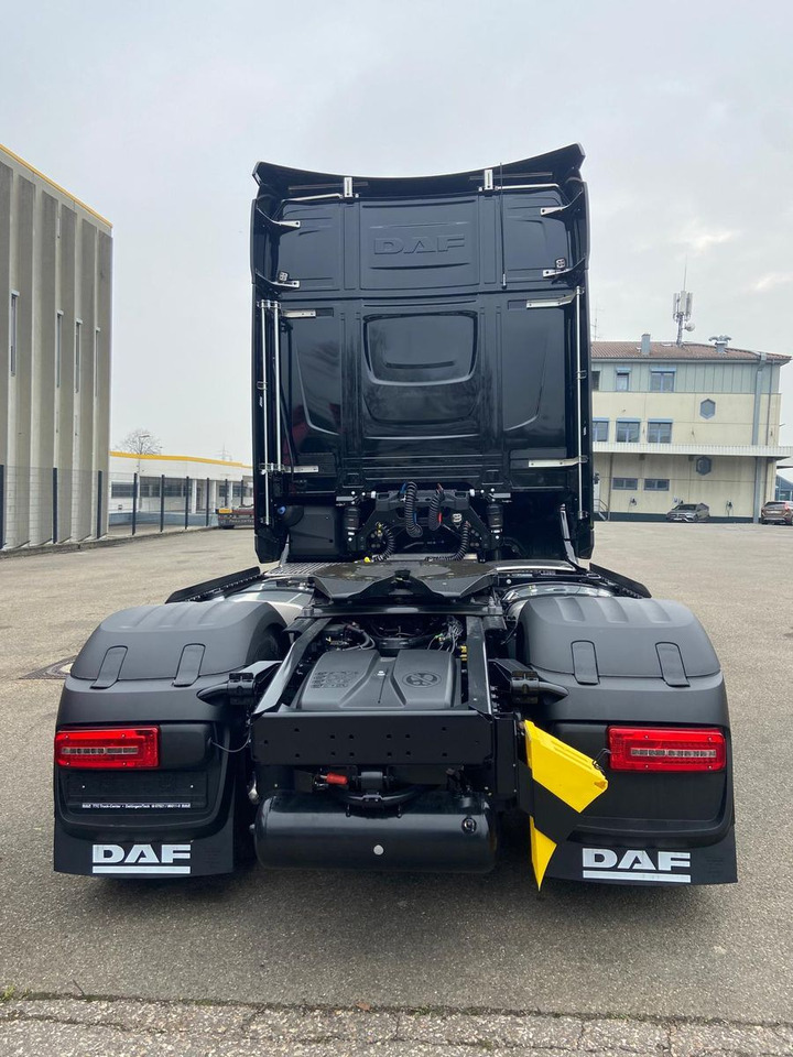 DAF XG+ 530 FT Edition Black DAF XG 530 FT Edition Black - Тягач: фото 5 DAF XG+ 530 FT Edition Black DAF XG 530 FT Edition Black - Тягач: фото 5