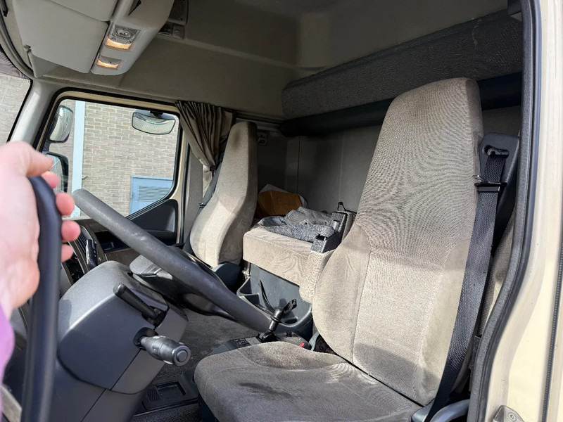 Renault Premium 330 2006 euro 3 airco - Грузовик с закрытым кузовом: фото 5 Renault Premium 330 2006 euro 3 airco - Грузовик с закрытым кузовом: фото 5