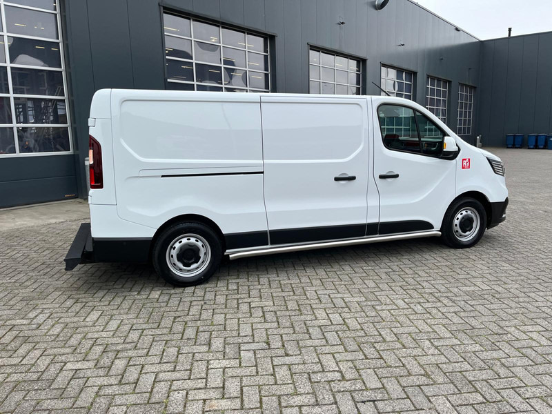 Легковой фургон, Электрический фургон Renault Trafic E-Tech Red L2 H1, Nieuwstaat/New condition, Lees omschrijving/Read description: фото 13