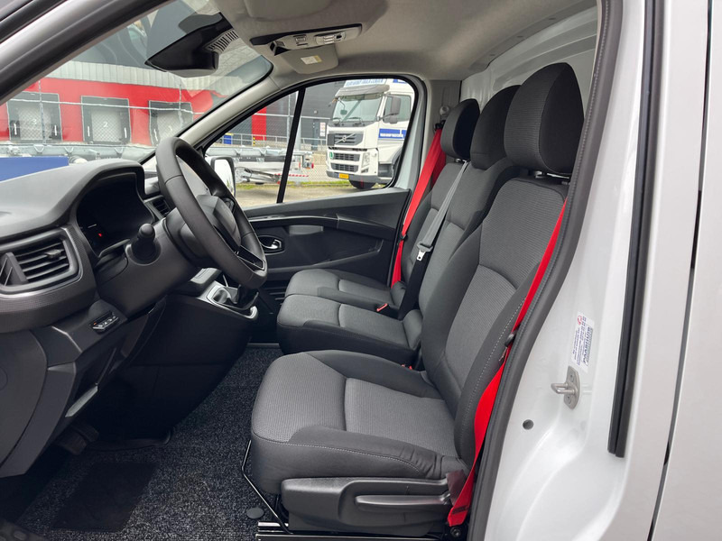 Легковой фургон, Электрический фургон Renault Trafic E-Tech Red L2 H1, Nieuwstaat/New condition, Lees omschrijving/Read description: фото 20
