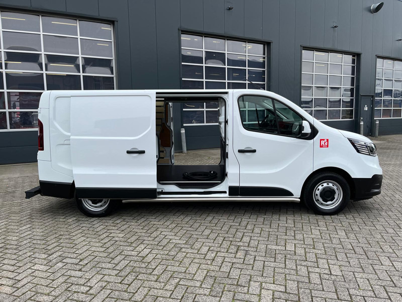 Легковой фургон, Электрический фургон Renault Trafic E-Tech Red L2 H1, Nieuwstaat/New condition, Lees omschrijving/Read description: фото 15
