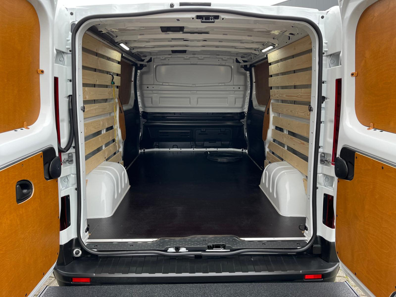 Легковой фургон, Электрический фургон Renault Trafic E-Tech Red L2 H1, Nieuwstaat/New condition, Lees omschrijving/Read description: фото 12