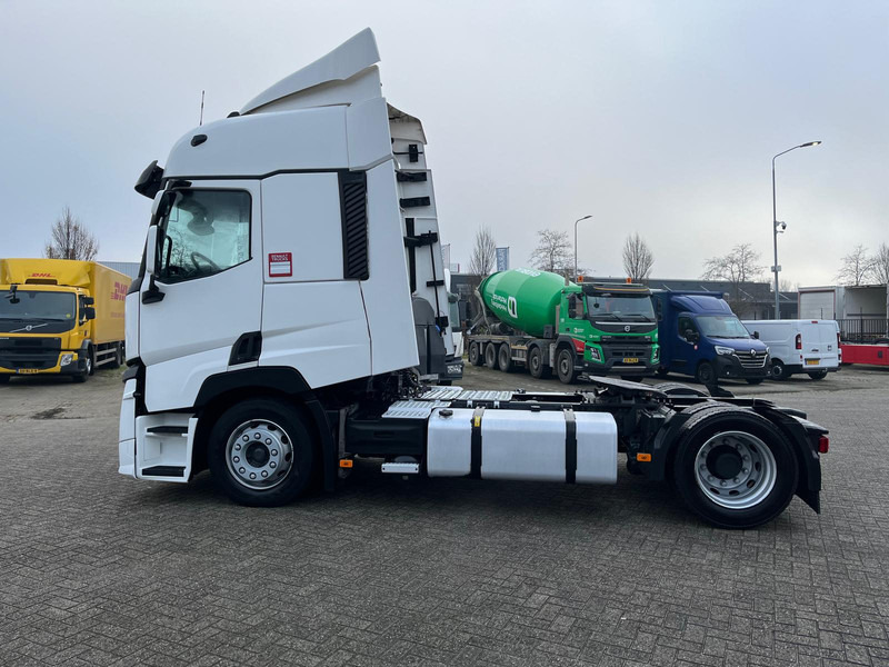 Renault T-13 EVO 480 T4X2 X-LOW SLEEPERCAB - Тягач: фото 3 Renault T-13 EVO 480 T4X2 X-LOW SLEEPERCAB - Тягач: фото 3