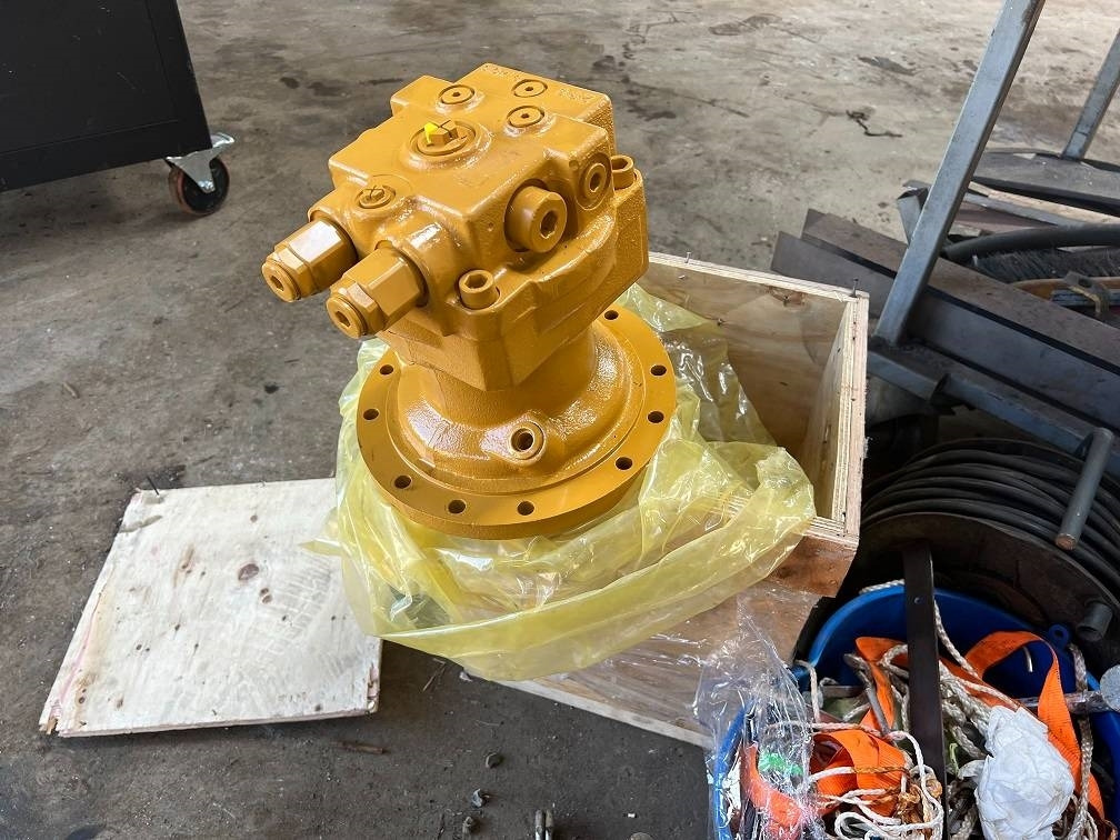 CAT 315cl swing pump (unused) - Гидравлика для Строительной техники: фото 1 CAT 315cl swing pump (unused) - Гидравлика для Строительной техники: фото 1