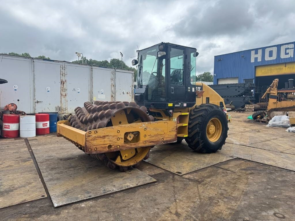 Компактор CAT CP 533 E: фото 1