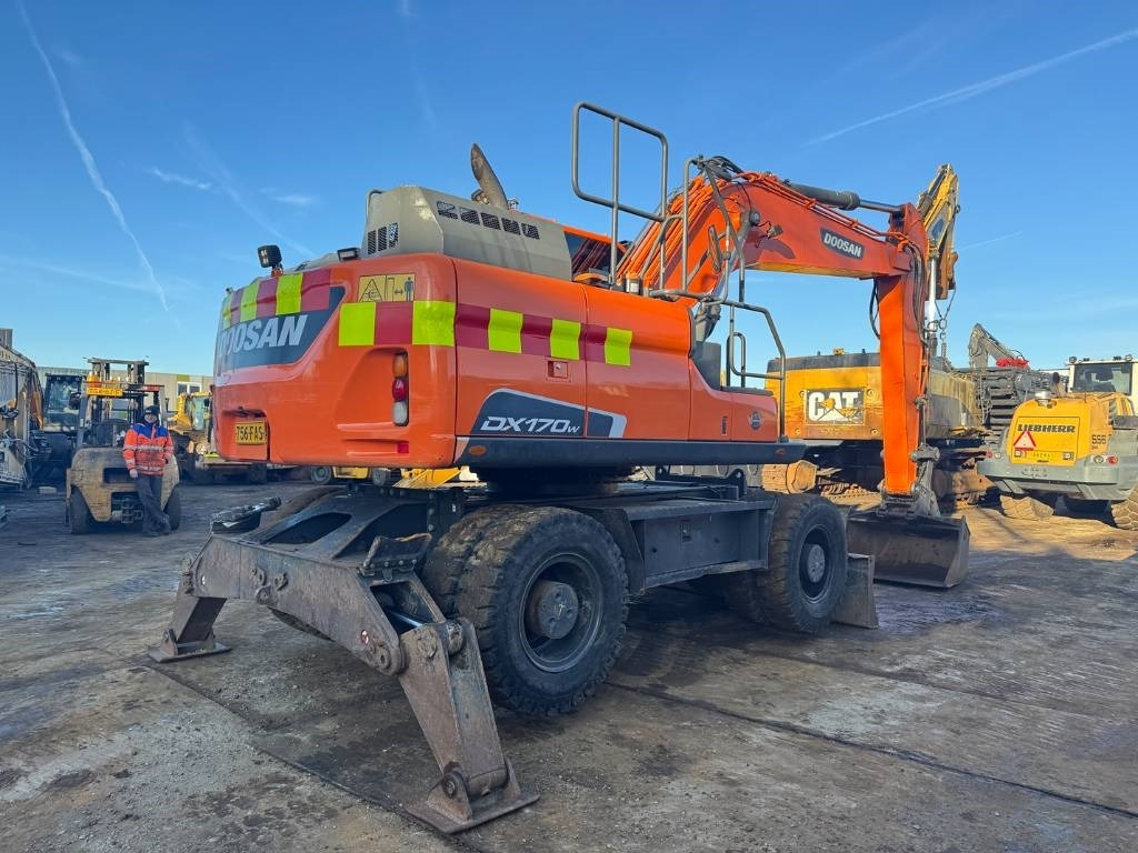 Doosan DX 170 W - 5 - Колёсный экскаватор: фото 5 Doosan DX 170 W - 5 - Колёсный экскаватор: фото 5