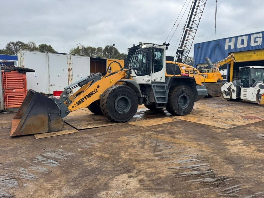 Liebherr L556 - Колёсный погрузчик: фото 2 Liebherr L556 - Колёсный погрузчик: фото 2