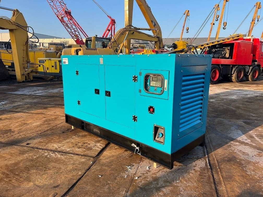 Ricardo 100KVA (80KW) SILENT GENERATOR 3 PHASE 50HZ 400V - Электрогенератор: фото 3 Ricardo 100KVA (80KW) SILENT GENERATOR 3 PHASE 50HZ 400V - Электрогенератор: фото 3