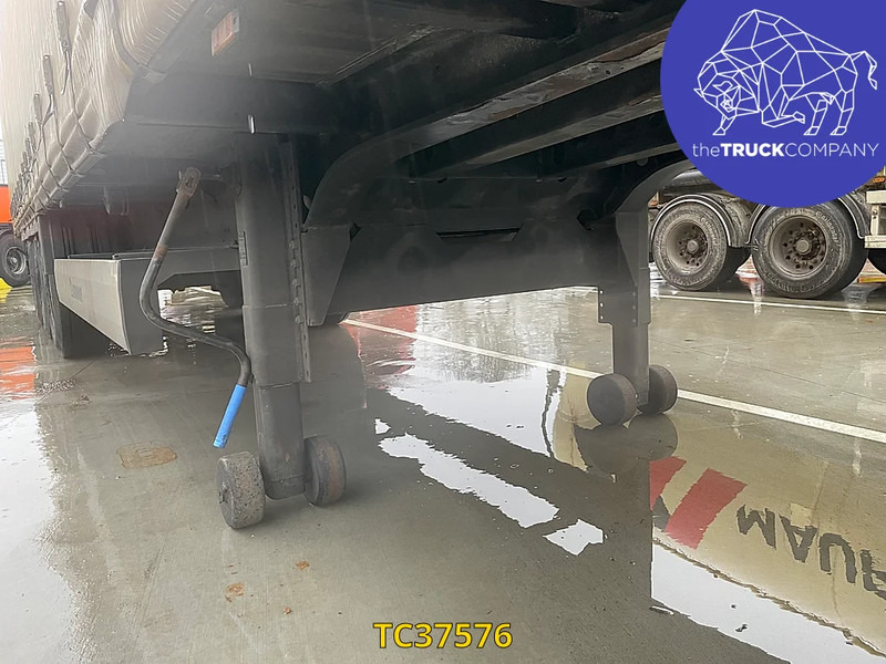 Krone - Тентованный полуприцеп: фото 2 Krone - Тентованный полуприцеп: фото 2