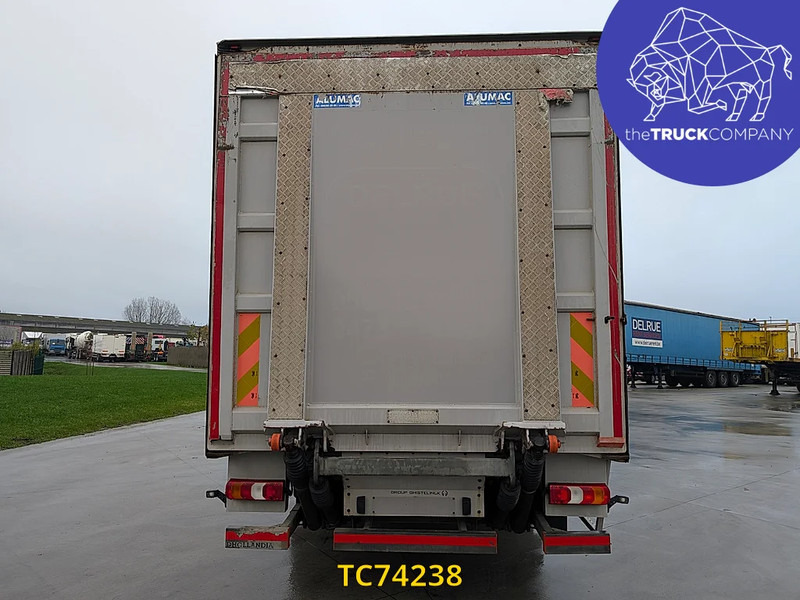 Mercedes-Benz Atego 1221 - Грузовик с закрытым кузовом: фото 3 Mercedes-Benz Atego 1221 - Грузовик с закрытым кузовом: фото 3