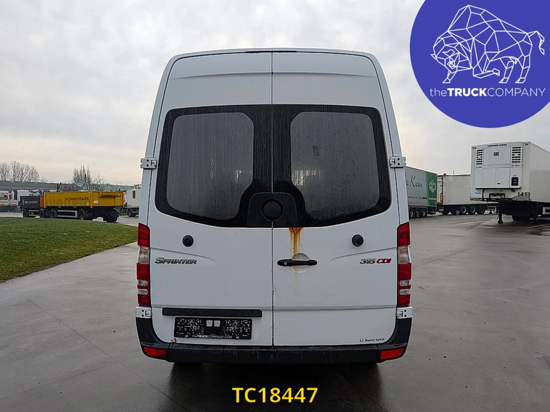 Mercedes-Benz Sprinter - Цельнометаллический фургон: фото 4 Mercedes-Benz Sprinter - Цельнометаллический фургон: фото 4