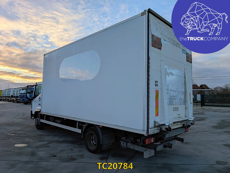 Renault D 180 - Грузовик с закрытым кузовом: фото 3 Renault D 180 - Грузовик с закрытым кузовом: фото 3