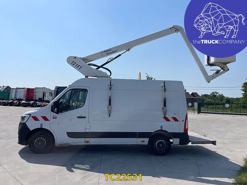 Renault Master - Грузовик с подъемником: фото 3 Renault Master - Грузовик с подъемником: фото 3