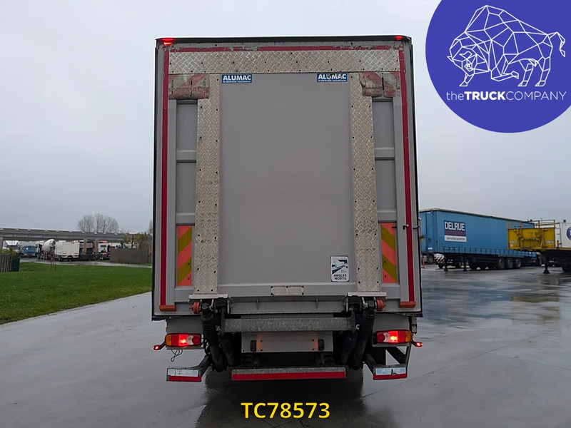 Renault Midlum 240 - Грузовик с закрытым кузовом: фото 3 Renault Midlum 240 - Грузовик с закрытым кузовом: фото 3