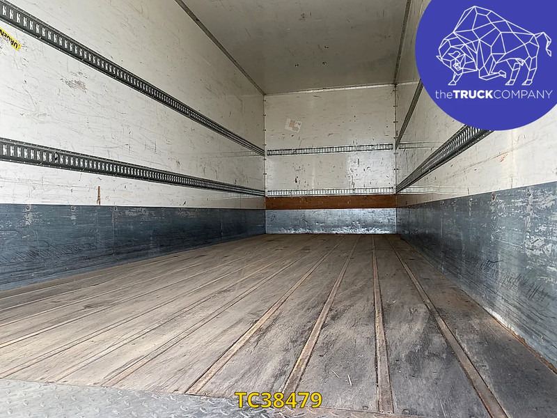 Renault T 430 - Грузовик с закрытым кузовом: фото 4 Renault T 430 - Грузовик с закрытым кузовом: фото 4