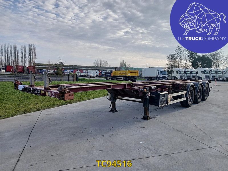 Renders - Полуприцеп-контейнеровоз/ Сменный кузов: фото 2 Renders - Полуприцеп-контейнеровоз/ Сменный кузов: фото 2