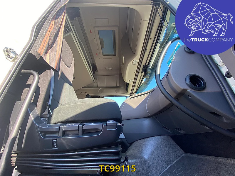 Тягач DAF XF 480: фото 6