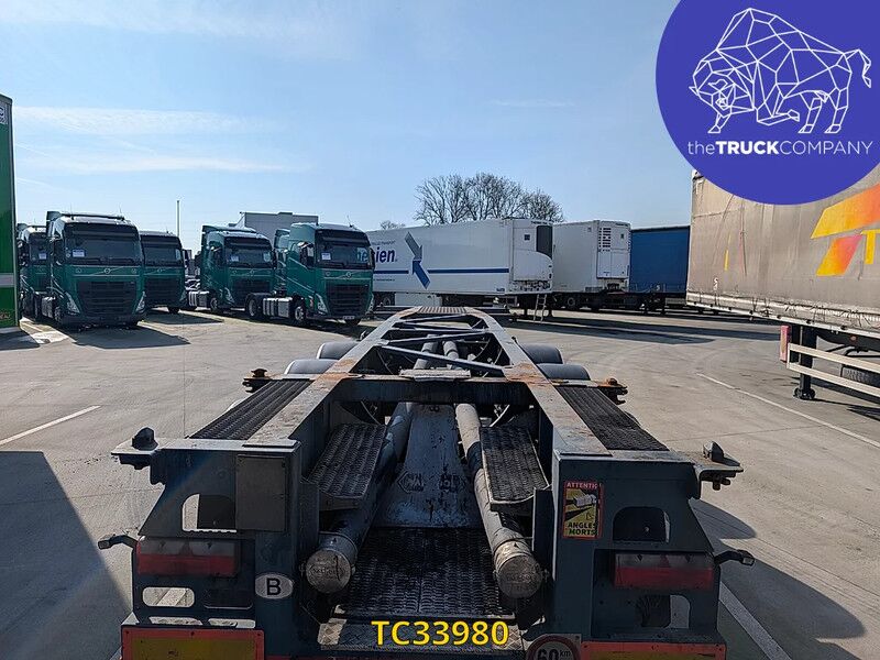 Van Hool 30. ADR - Полуприцеп-контейнеровоз/ Сменный кузов: фото 4 Van Hool 30. ADR - Полуприцеп-контейнеровоз/ Сменный кузов: фото 4