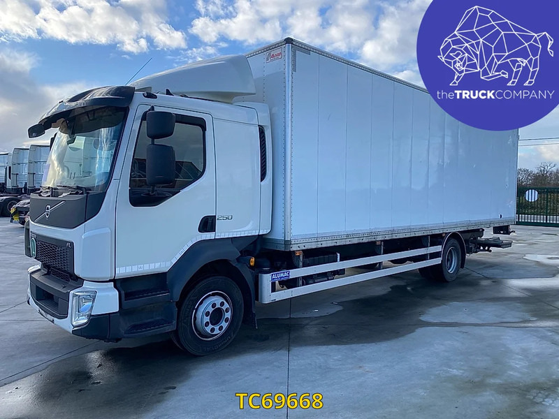 Volvo FL 250 - Грузовик с закрытым кузовом: фото 1 Volvo FL 250 - Грузовик с закрытым кузовом: фото 1