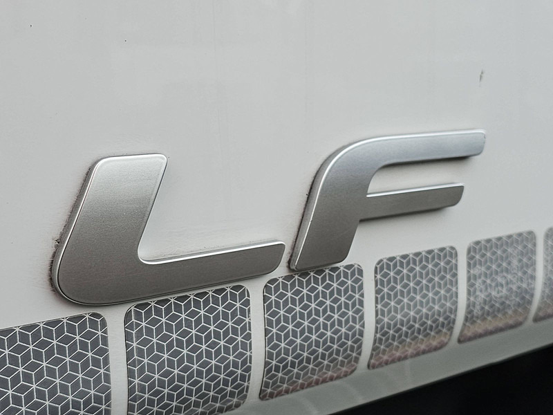 Грузовик с закрытым кузовом DAF LF 290 11.9T BOX: 7.8M LIFT: фото 13