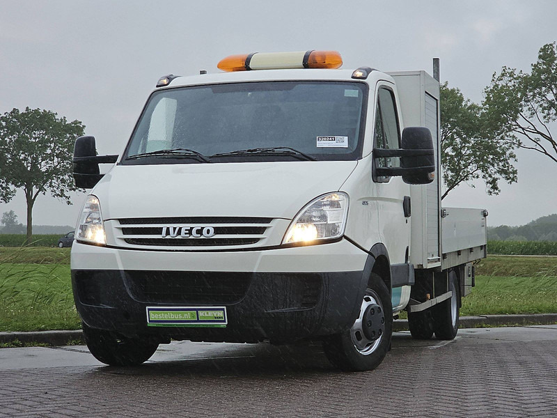 Iveco Daily 40C15 XL FASSI laadkraan - Малотоннажный бортовой грузовик: фото 1 Iveco Daily 40C15 XL FASSI laadkraan - Малотоннажный бортовой грузовик: фото 1