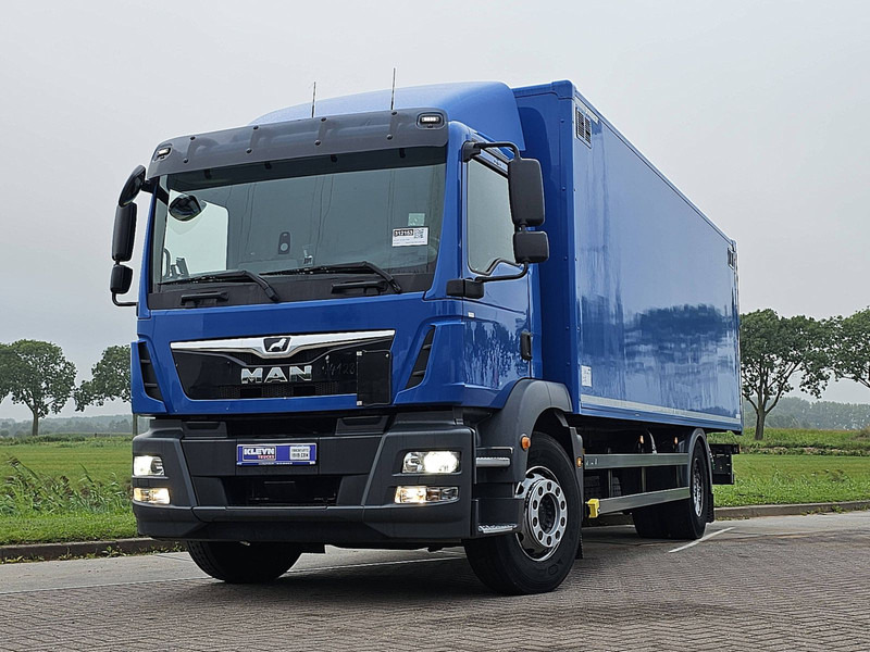 MAN 15.320 TGM AIRCO WEBASTO LIFT - Грузовик с закрытым кузовом: фото 1 MAN 15.320 TGM AIRCO WEBASTO LIFT - Грузовик с закрытым кузовом: фото 1