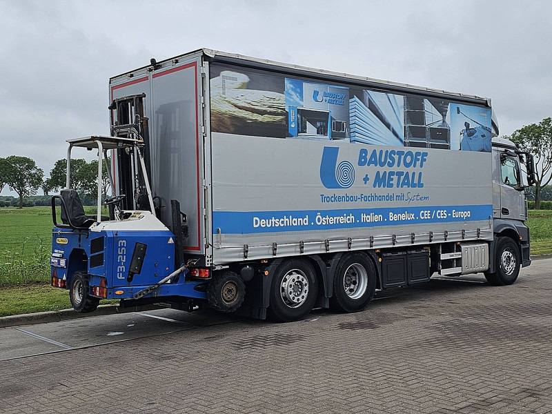 Mercedes-Benz ANTOS 2543 + FORKLIFT PALFINGER - Тентованный грузовик: фото 3 Mercedes-Benz ANTOS 2543 + FORKLIFT PALFINGER - Тентованный грузовик: фото 3