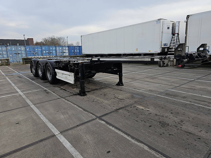 Renders EURO 800 - Полуприцеп: фото 3 Renders EURO 800 - Полуприцеп: фото 3