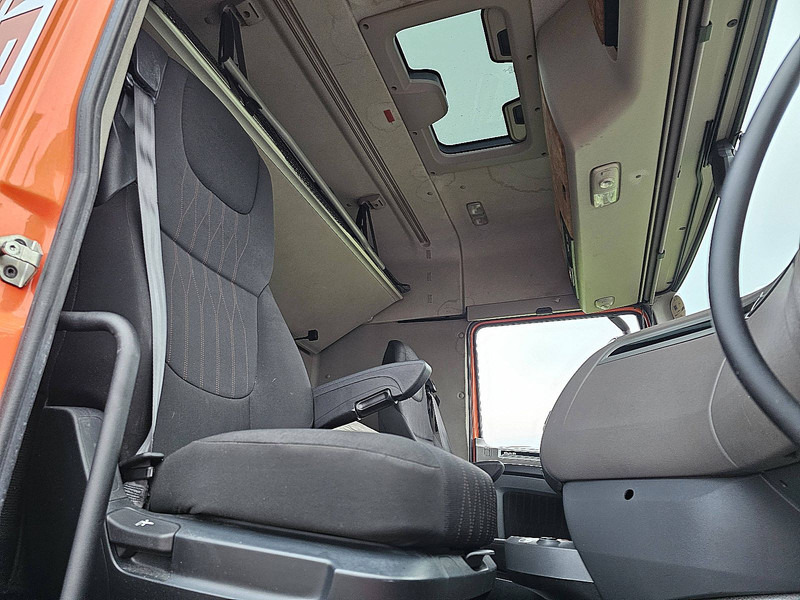 Тягач DAF XF 450: фото 7
