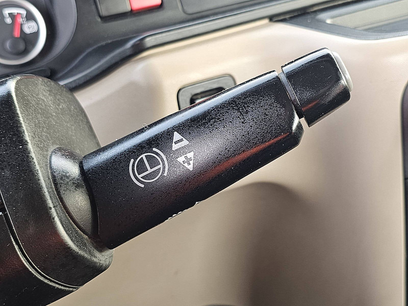 Тягач MAN 18.420 TGS SHORT CAB INTARDER: фото 12 Тягач MAN 18.420 TGS SHORT CAB INTARDER: фото 12