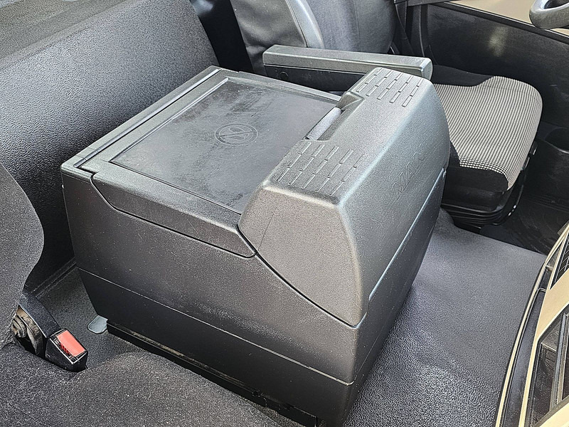 Тягач MAN 18.420 TGS SHORT CAB INTARDER: фото 13 Тягач MAN 18.420 TGS SHORT CAB INTARDER: фото 13