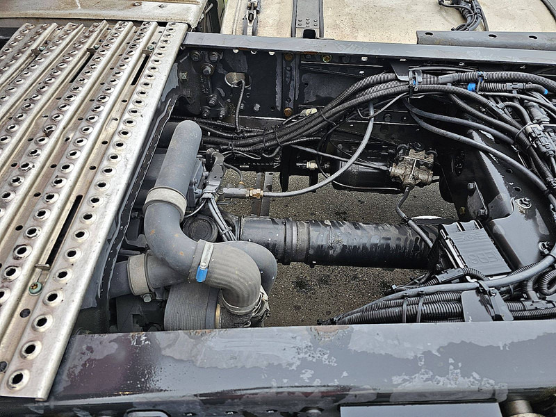 Тягач MAN 18.500 TGX XLX SKIRTS RETARDER: фото 17