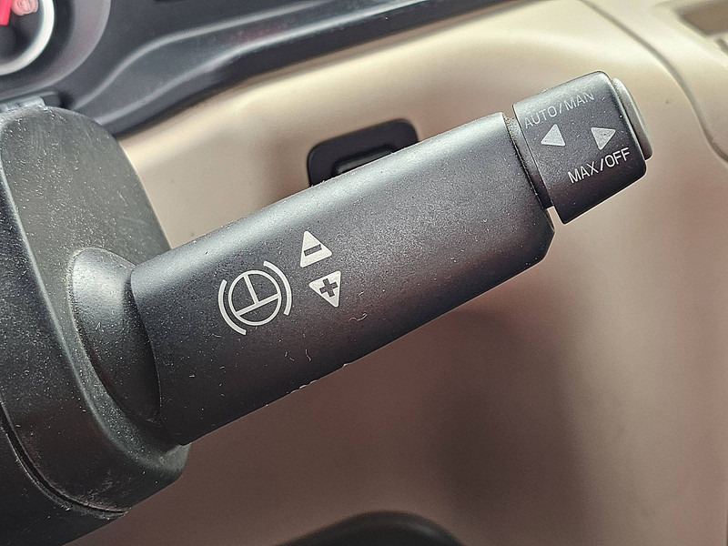 Тягач MAN 18.500 TGX XLX SKIRTS RETARDER: фото 12