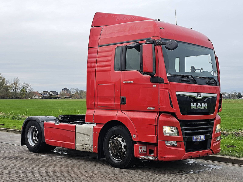 MAN 18.500 TGX XLX SKIRTS RETARDER - Тягач: фото 5 MAN 18.500 TGX XLX SKIRTS RETARDER - Тягач: фото 5