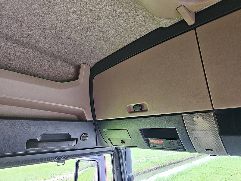 Тягач MAN 18.500 TGX XLX SKIRTS RETARDER: фото 10