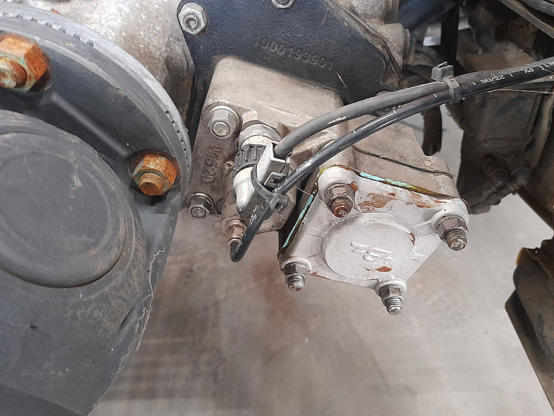 Тягач Mercedes-Benz ACTROS 1845 LS: фото 15 Тягач Mercedes-Benz ACTROS 1845 LS: фото 15