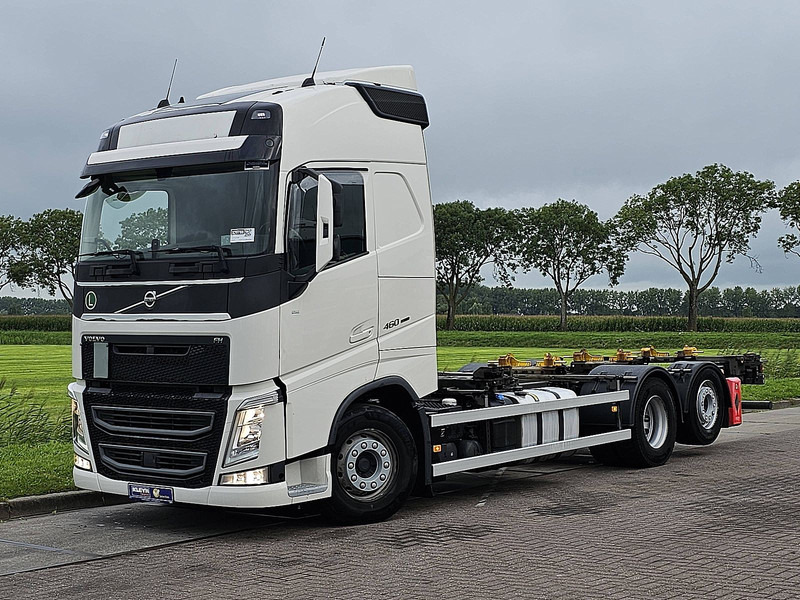 Volvo FH 460 6x2*4 - Грузовик-контейнеровоз/ Сменный кузов: фото 2 Volvo FH 460 6x2*4 - Грузовик-контейнеровоз/ Сменный кузов: фото 2